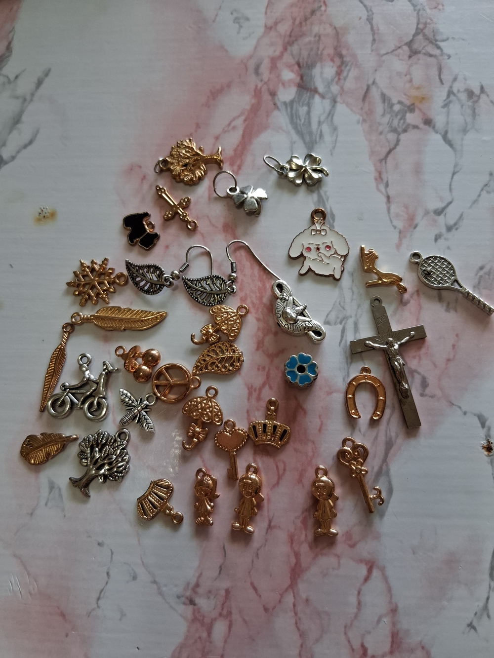 Source Unknown Mixed Gold and Silver Charm Necklace Pendants
